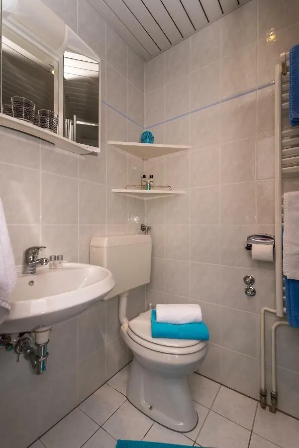 Apartments Sanmichel Pula 0*,