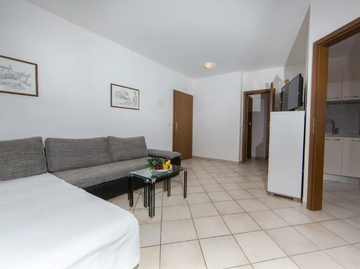 Apartments Sanmichel Pula