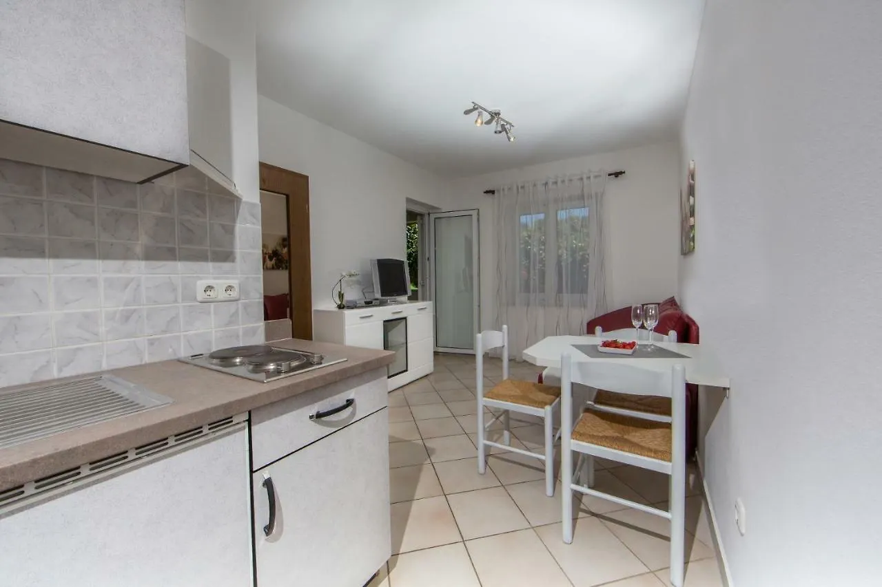 Apartments Sanmichel Pula