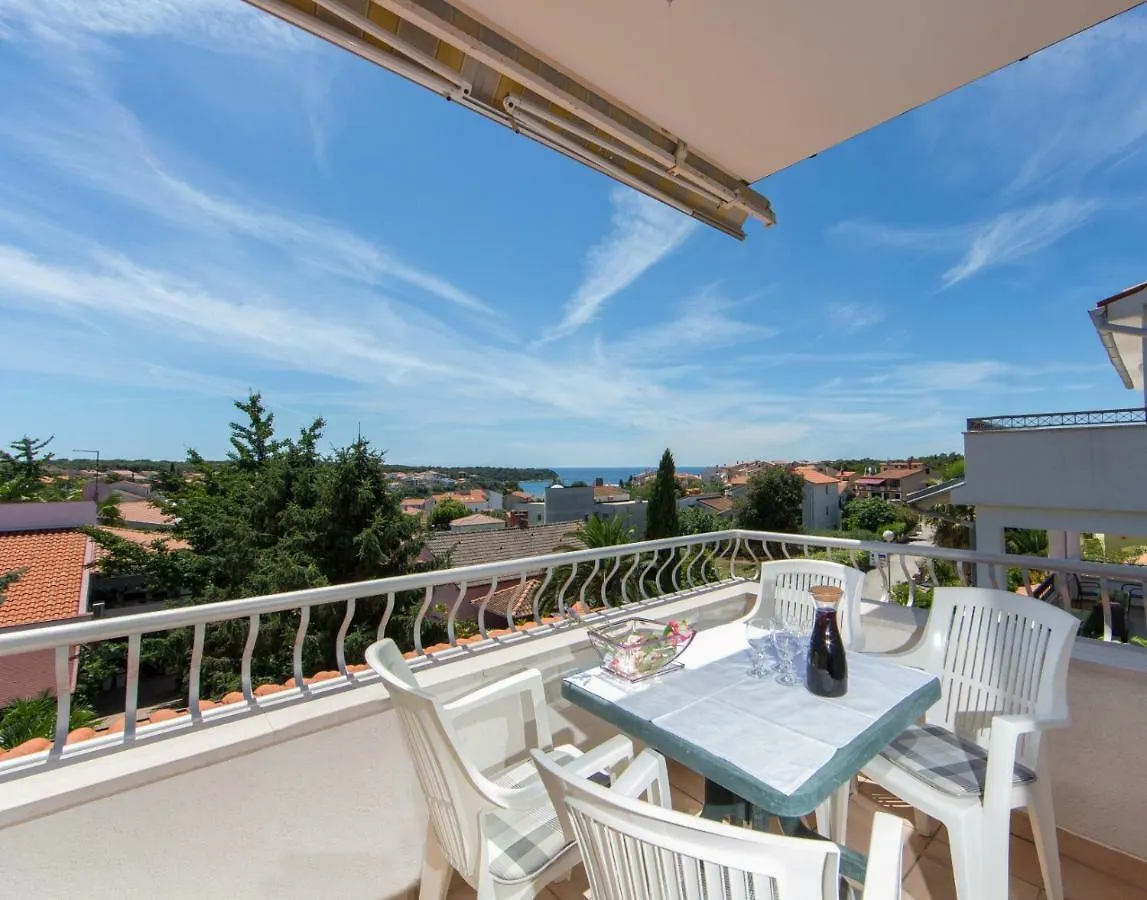 Apartments Sanmichel Pula 0*,