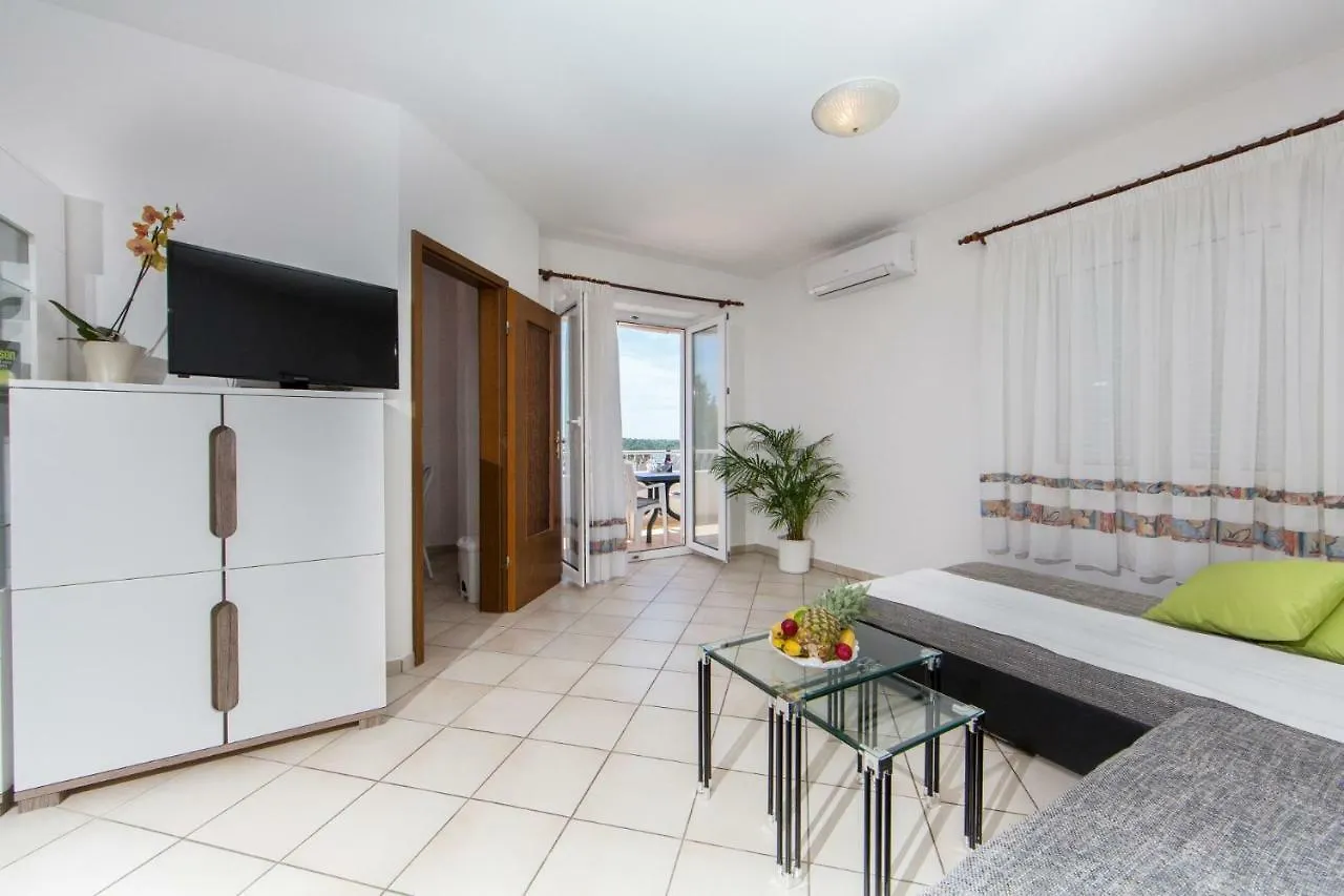 Apartments Sanmichel Pula